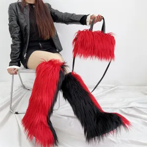 Ensemble de bottes hautes et sac à main en fausse fourrure rouge et noire style punk