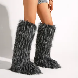 Detailansicht der Y2K-Kniehohen Schneestiefel aus Kunstpelz für Damen