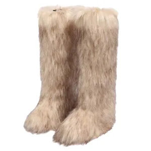 Modische hohe Schneestiefel aus Kunstpelz im Y2K-Stil mit flauschiger Waschbär-Optik