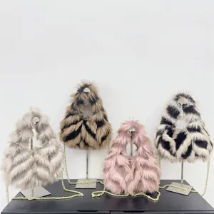Mujer Piel de Zorro Sintética Bolso de Hombro Invierno Peluche Jacquard Bolso de Mano Lujo Estilo Diseñador Bolso Cruzado con Cadena