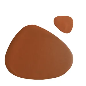 Set di tovaglietta e sottobicchiere in pelle asimmetrica terracotta, impermeabile.