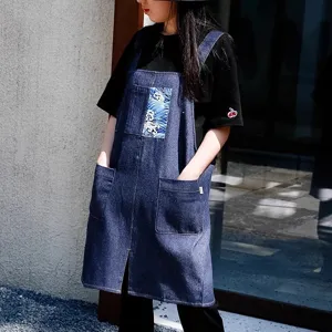 Delantal vaquero azul oscuro duradero con parche de olas para baristas y uso doméstico
