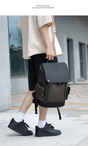 Vista detallada de la mochila grande para hombre, bolso casual de viaje al aire libre bolsillos.