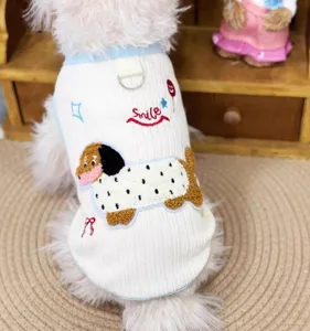 Joli gilet en tricot pour chien avec broderie teckel mignonne et anneau D pour petits.