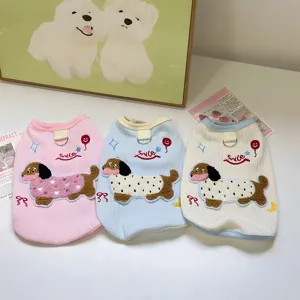 Gilet pour chiot mignon, vêtements pour animaux de compagnie au printemps avec broderie teckel.