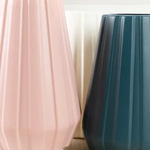 Nordic style fluted plastic vase minimalist shatterproof floral container home decor