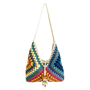 Sac à bandoulière en crochet fait main de style ethnique avec carrés granny colorés
