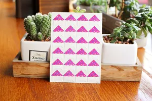 Cartoon polka dot photo corner stickers for DIY scrapbooks and photo albums, pack of 24.