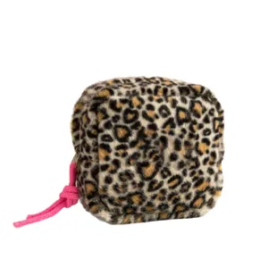 Trousse carree en peluche imprimee leopard pochette cosmetique portable pour femmes