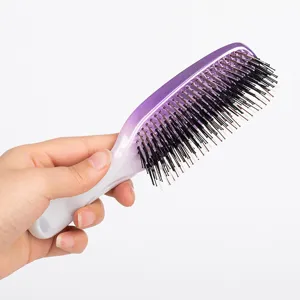 Brosse a cheveux demelante degradee violette pour femmes, peigne souple pour soins capillaires.