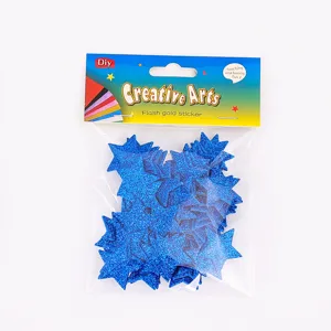Blaue glitzernde Schaumstoff-Sternaufkleber für Bastelarbeiten, glänzende Dekoration und Scrapbooking.