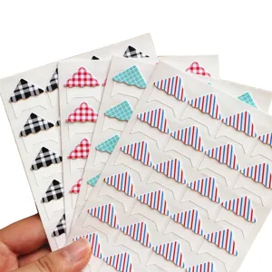 Autocollants de coins photo creatifs accessoires de papier de scrapbooking motifs varies.