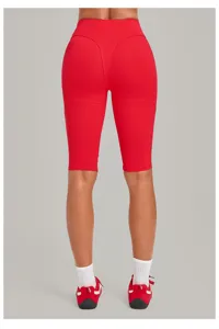 Rote hochelastische Fitness Yoga Shorts für Damen mit Bauchweg und Push-up Design.
