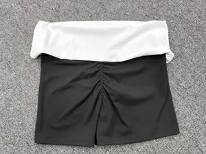 Contrasterende omslagtaille dames yoga shorts met rimpeling voor fitness en hardlopen.