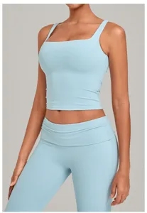 Hellblaues Yoga Tanktop und Leggings Set, atmungsaktives schnelltrocknendes Fitness Outfit.