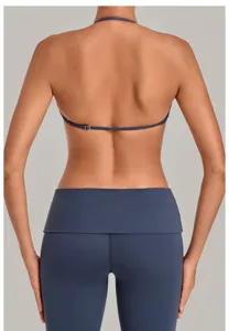 Μπλε halter σουτιέν yoga με ανοιχτή πλάτη, γρήγορο στέγνωμα fitness crop top για γυμναστήριο.