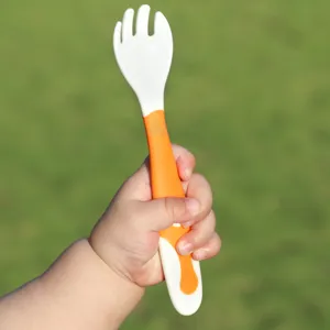 Set forchetta e cucchiaio da addestramento per neonati flessibile stoviglie arancione