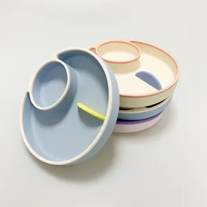 Silicone baby divided plate, cute colorful infant feeding dish, anti-drop toddler tableware.