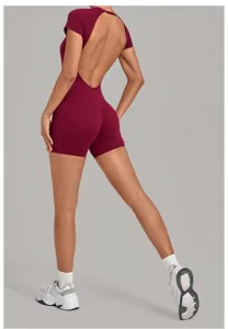 Vue arrière de la combinaison de sport dos nu pour femme, barboteuse ajustée pour entraînement yoga.