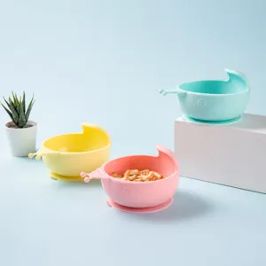 Cute snail silicone baby suction bowl set, anti-fall toddler feeding tableware for training.