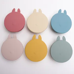 Ciotola per pappa in silicone per neonati con coperchio a orecchie di coniglio.