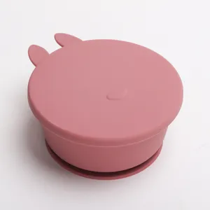 Ciotola in silicone per neonati con ventosa e coperchio, design con orecchie per lo svezzamento.