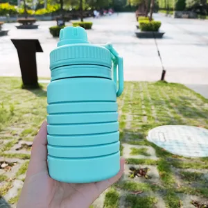 Silicone foldable outdoor travel water bottle detail shot, showing telescopic portable design.
