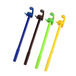 Joli lot de stylos gel dinosaure de dessin animé, quatre couleurs pour une écriture douce et fluide.