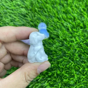 Natürlicher weißer Stein Welpe Figur handgehaltene Display, Miniatur Kristall Schnitzerei.