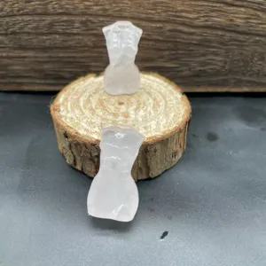 Sculpture en cristal de corps féminin en quartz rose naturel figurine de guérison 30mm