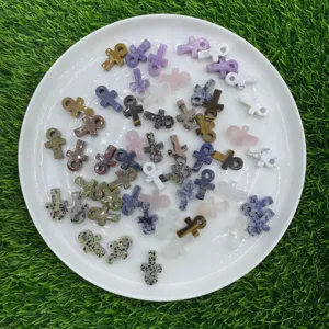 Colgantes de cruz Ankh de piedra semipreciosa natural al por mayor amuletos de cristal 3cm