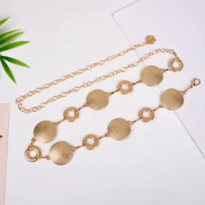 Goldfarbene Metallmünzen Ketten-Gürtel für Damen, verstellbare Body-Chain für Kleider.