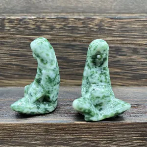 Figurine Mère Terre Gaia en pierre naturelle sculpture en cristal méditation 1.5 pouces
