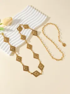 Conjunto de cadena de cintura de metal dorado, cinturón vestido rombos, elegante accesorio.