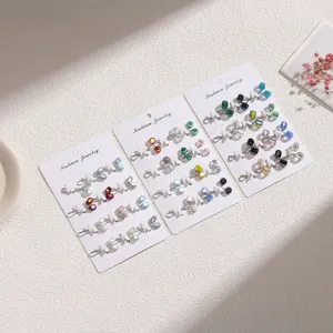 Kristall U-förmige Schalclips und Kopftuchnadeln Set auf Karten, mehrfarbige Dekorationsnadeln.