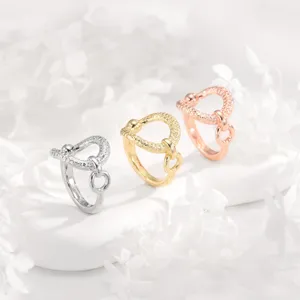 Multifunctional Metal Scarf Ring Shawl Clip Clothing Hem Waist Knot Buckle Hollow Ring Scarf Holder Fashion Accessories