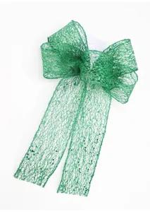 Dettaglio fiocco in rete glitterata verde, nastro brillante per albero di Natale, sedia nozze