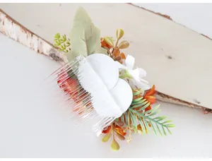 Retro autumn floral hair comb with simulation flowers, perfect for wedding bridal hair styling.