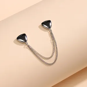 Magnetische broekomslag clips met dubbele ketting en zwarte driehoeken voor handige DIY.