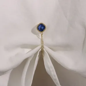 Elegante magnetische Brosche mit blauem Kristall und Kette für Damen Mode Kleidung Dekoration