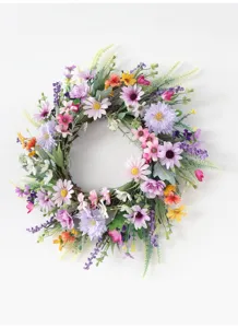 Kuenstlicher wunderschoener Blumenkranz Detail Ansicht fuer Fruehling Wand Dekoration.