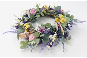 Skandinavischer künstlicher Lavendelblumenkranz für Wand und Tür Hochzeitsdekoration.
