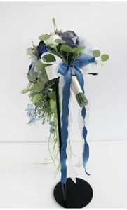 Künstliche blau weiße Rosen Hochzeitsbrautstrauß Wasserfall Seidenblumen Dekoration