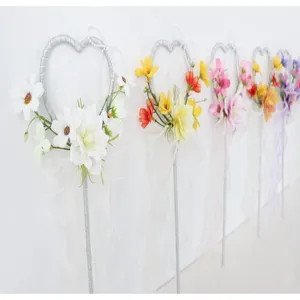 Herzförmiger Blumen-Feenstab Party-Requisite, Kinder Zauberstab Kunstblume Hochzeitsdeko.