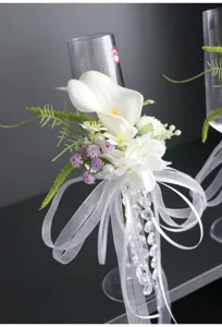 Künstliche Calla Hochzeit Sektglas Blume Dekoration im Wald Stil Blumenarrangement