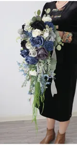 Künstlicher Hochzeitsstrauß Kaskade Braut Rosen Blumen Handgebundene Blumen Dekor Party