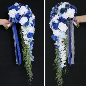 Westliche Hochzeit Wasserfall Brautstrauß Künstliche Weiß Blau Rose Blume Strass Perle Dekoration Romantische Ehe Requisiten