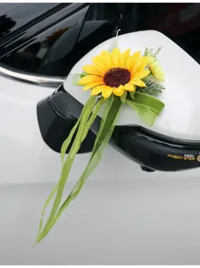 Bouquet de décoration de rétroviseur de voiture de mariage tournesol artificiel avec ruban vert.
