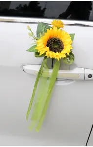 Décoration de poignée de porte de voiture de mariage tournesol artificiel avec rubans.