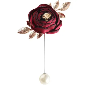 Vintage stoffen rozenknop reversspeld broche met parel en gouden bladeren voor pak